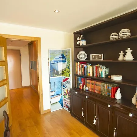 Lovelystay - Beach With Sea View Apartment *